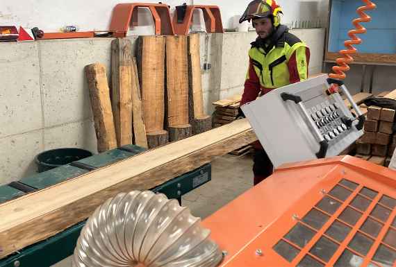 Holzbearbeitung in der Lahnhube