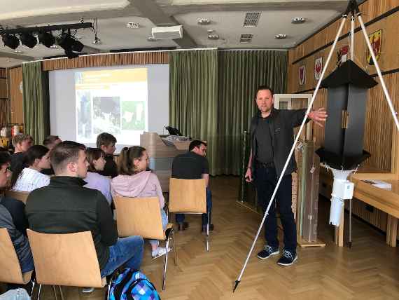 Vortrag zu Fallen und Käfermaßnahmen im Wald