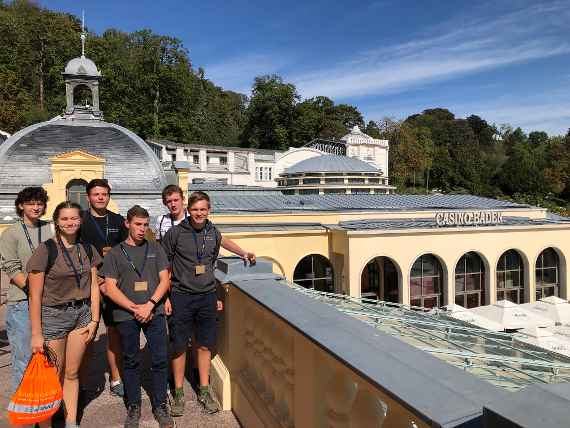 Gruppe beim Herbst-Baum-Symposion in Wien