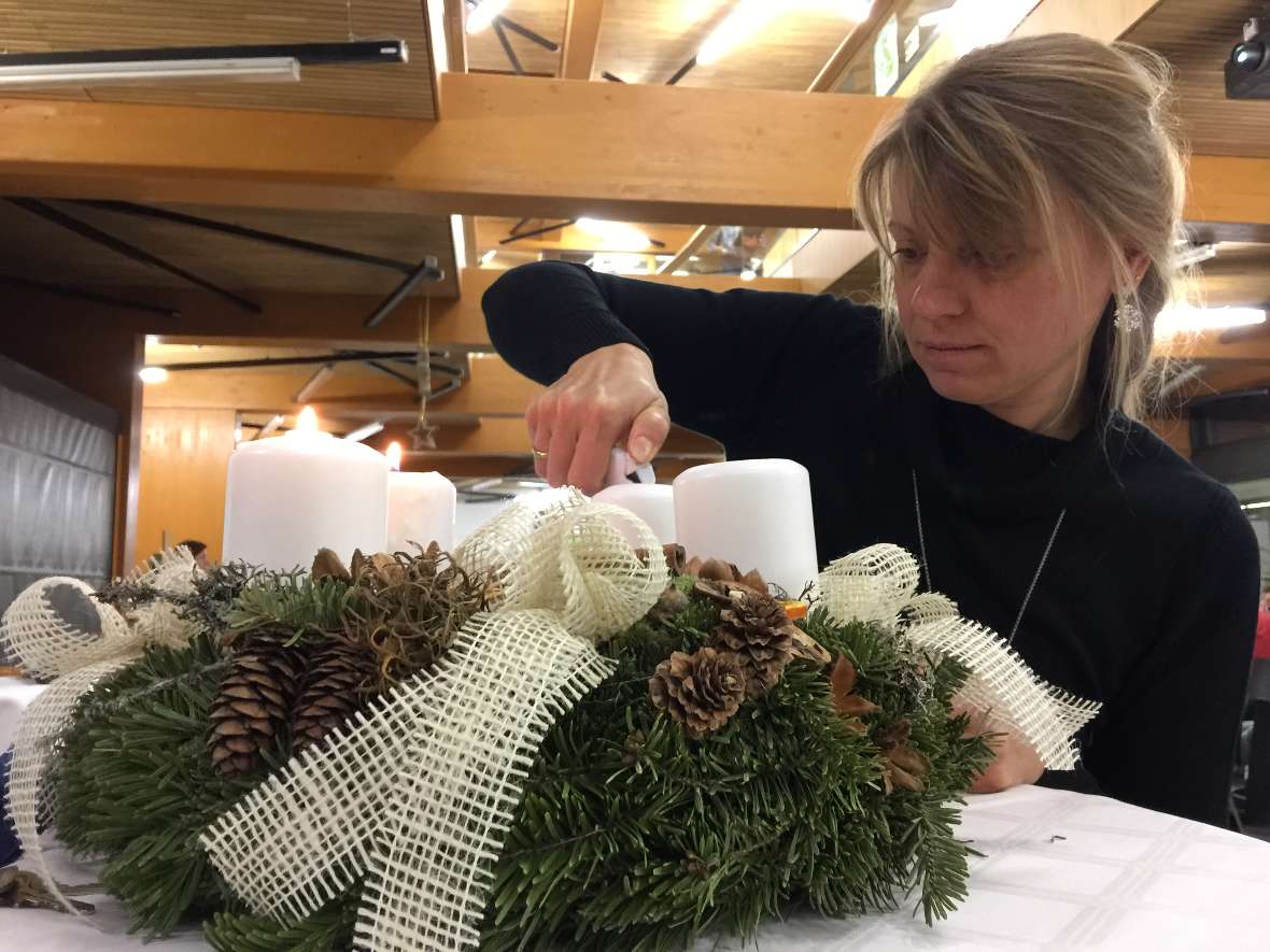 Entflammung des Adventskranzes