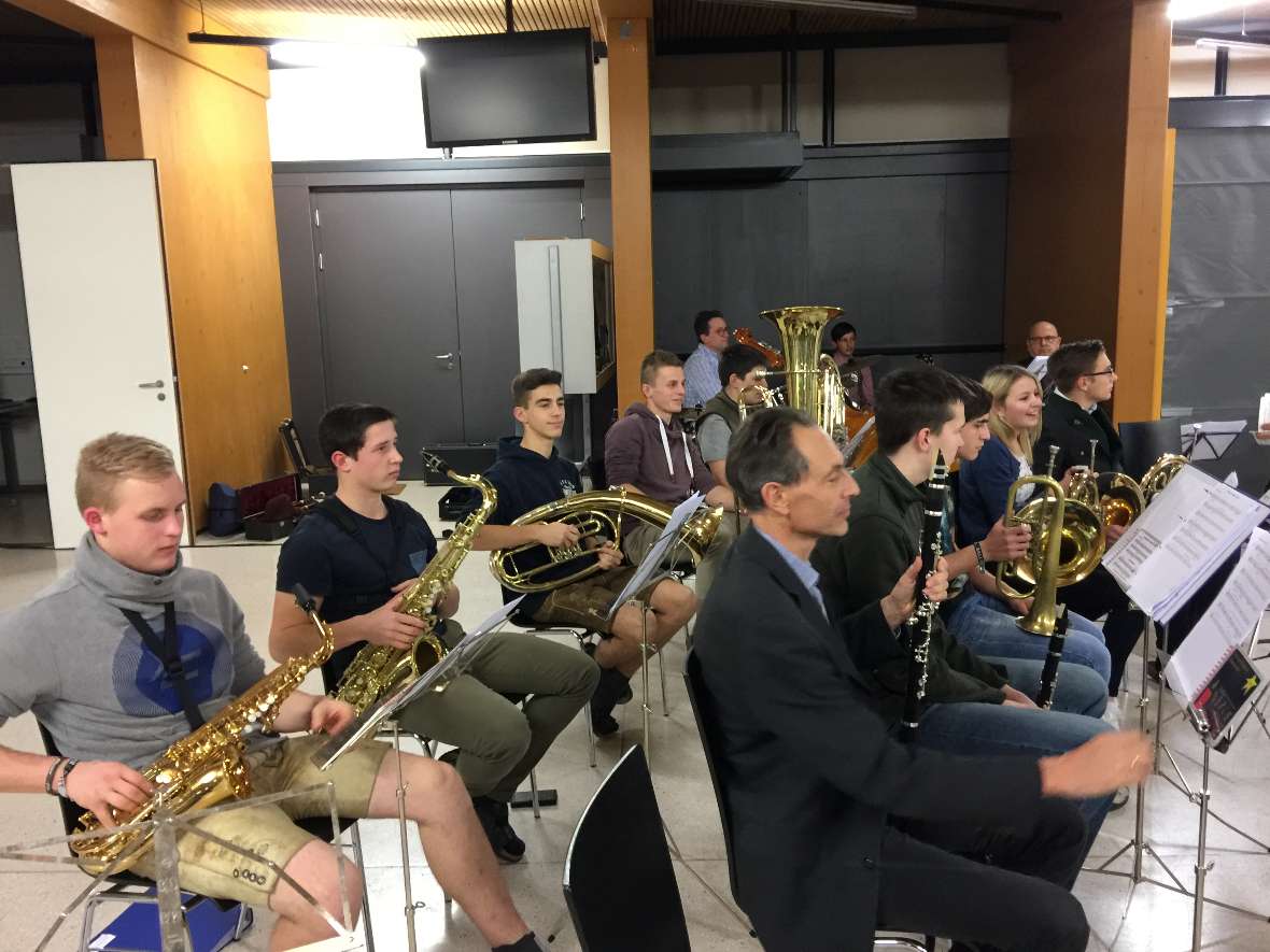 Die Schulband in Ruhestellung