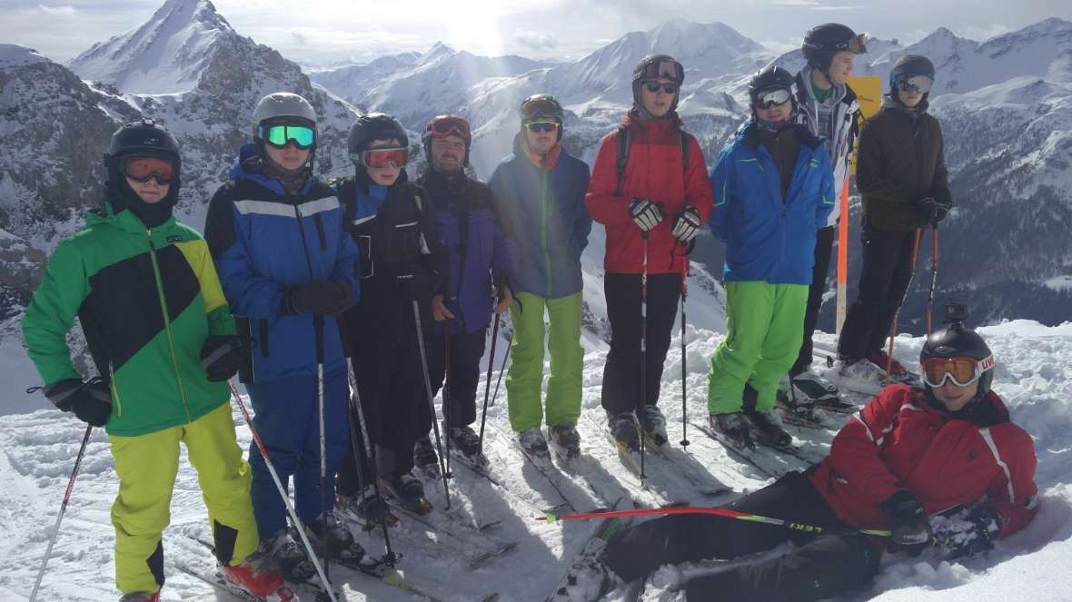 Schüler auf der Piste