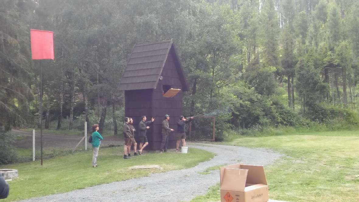 Flintenschießen wurde geübt
