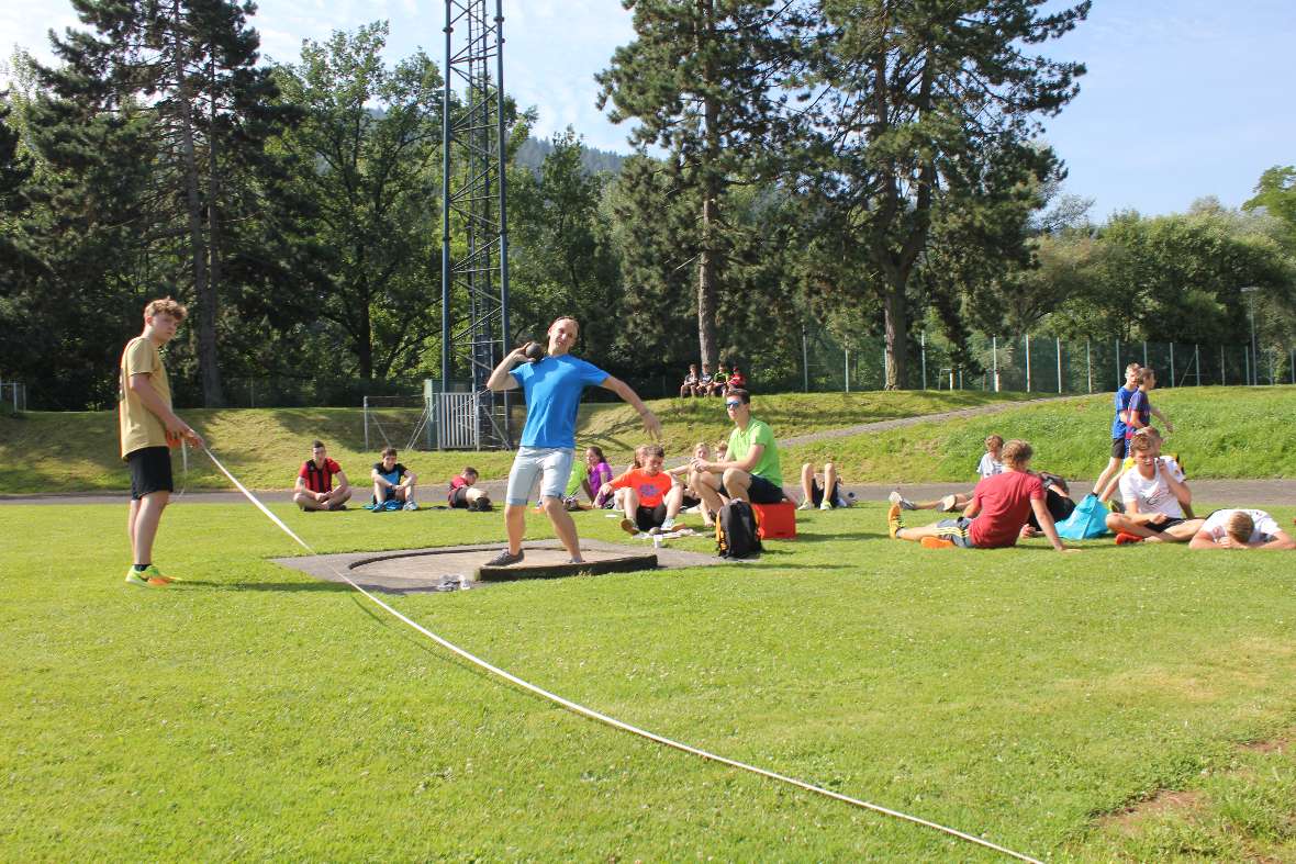 Hier darf gestoßen werden