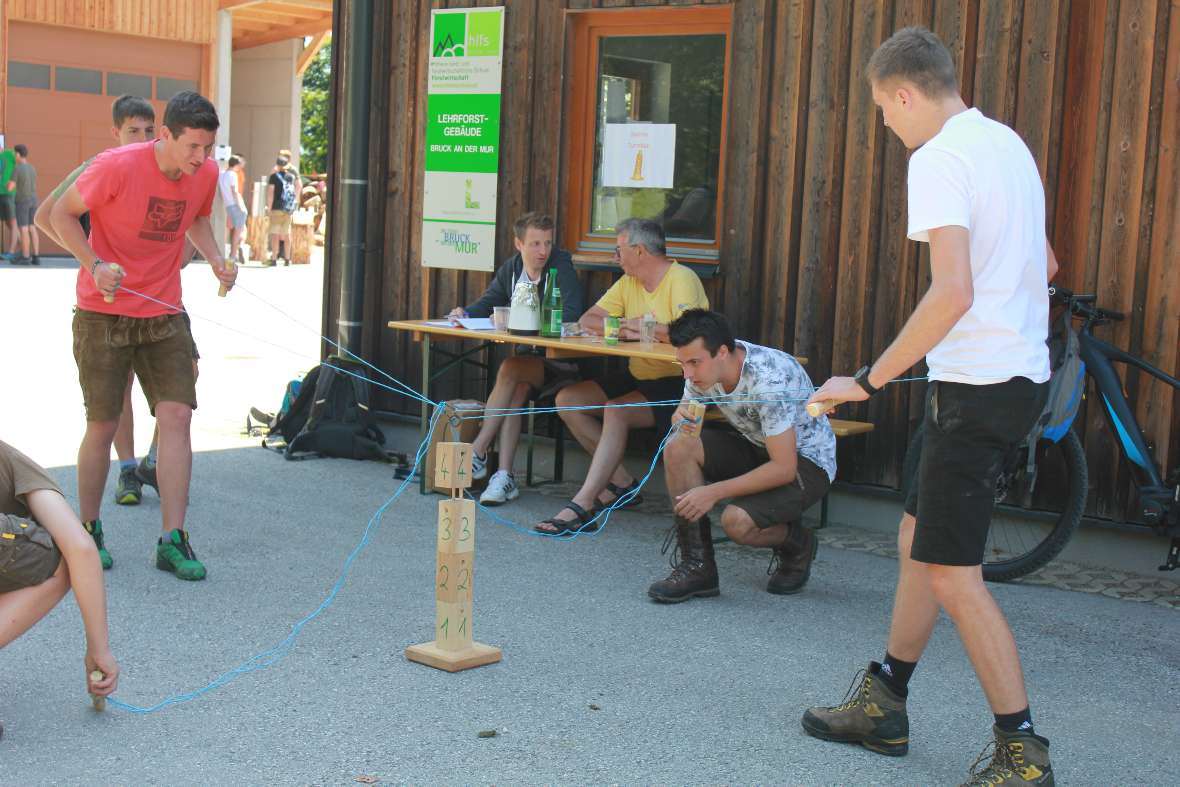 Ein Turmbau mittels Seilen