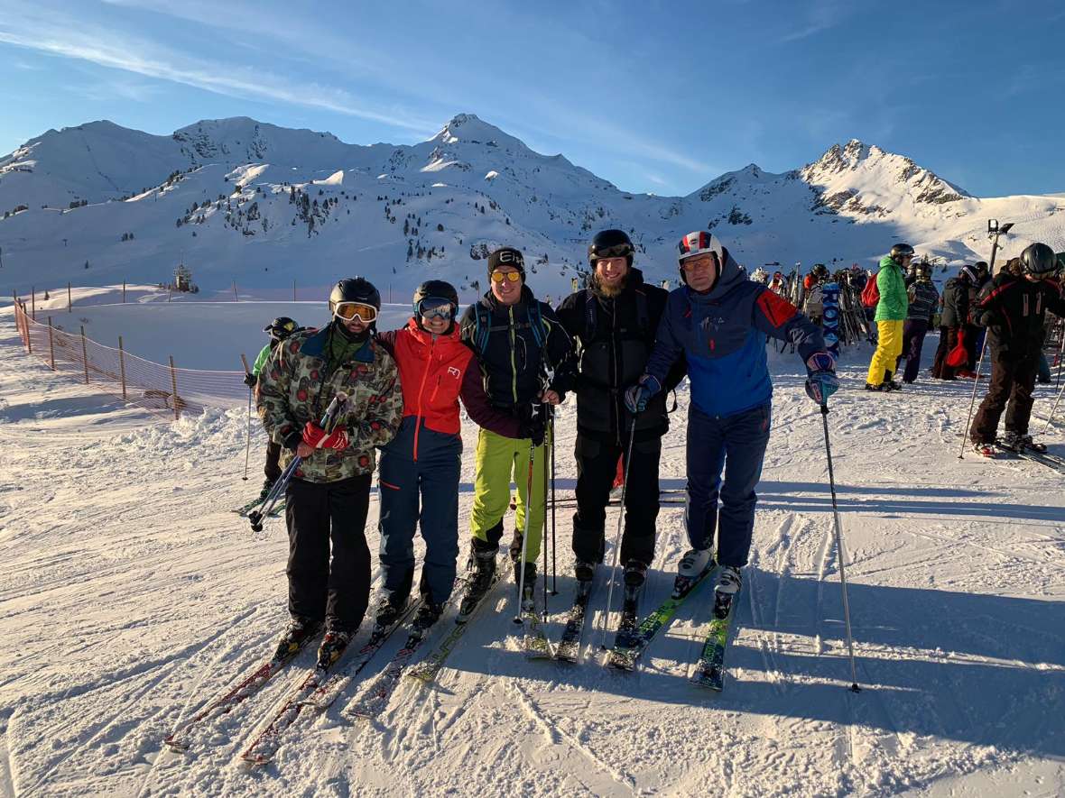 Schülergruppe der 4B auf der Piste