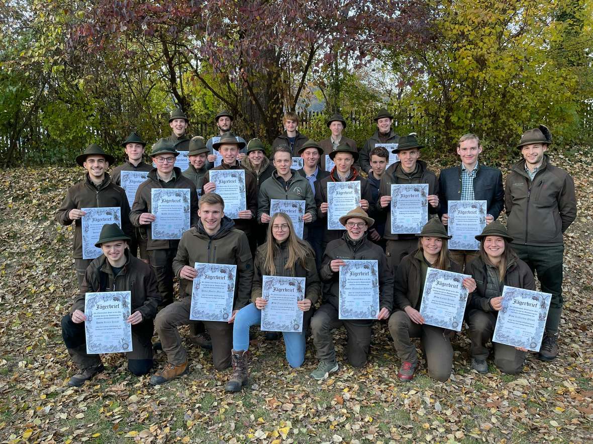 Gruppe Jungjägerinnen und Jungjäger