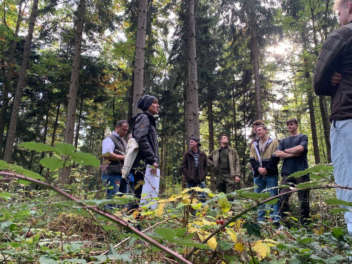 Gruppe der 5A im Wienerwald