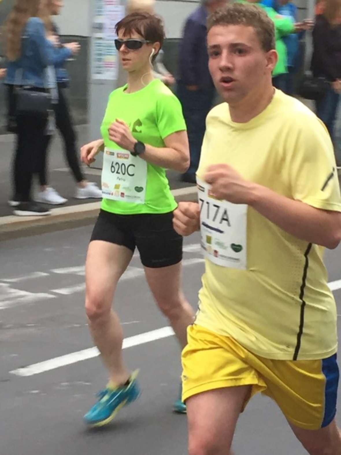 Ein Schüler im Lauf