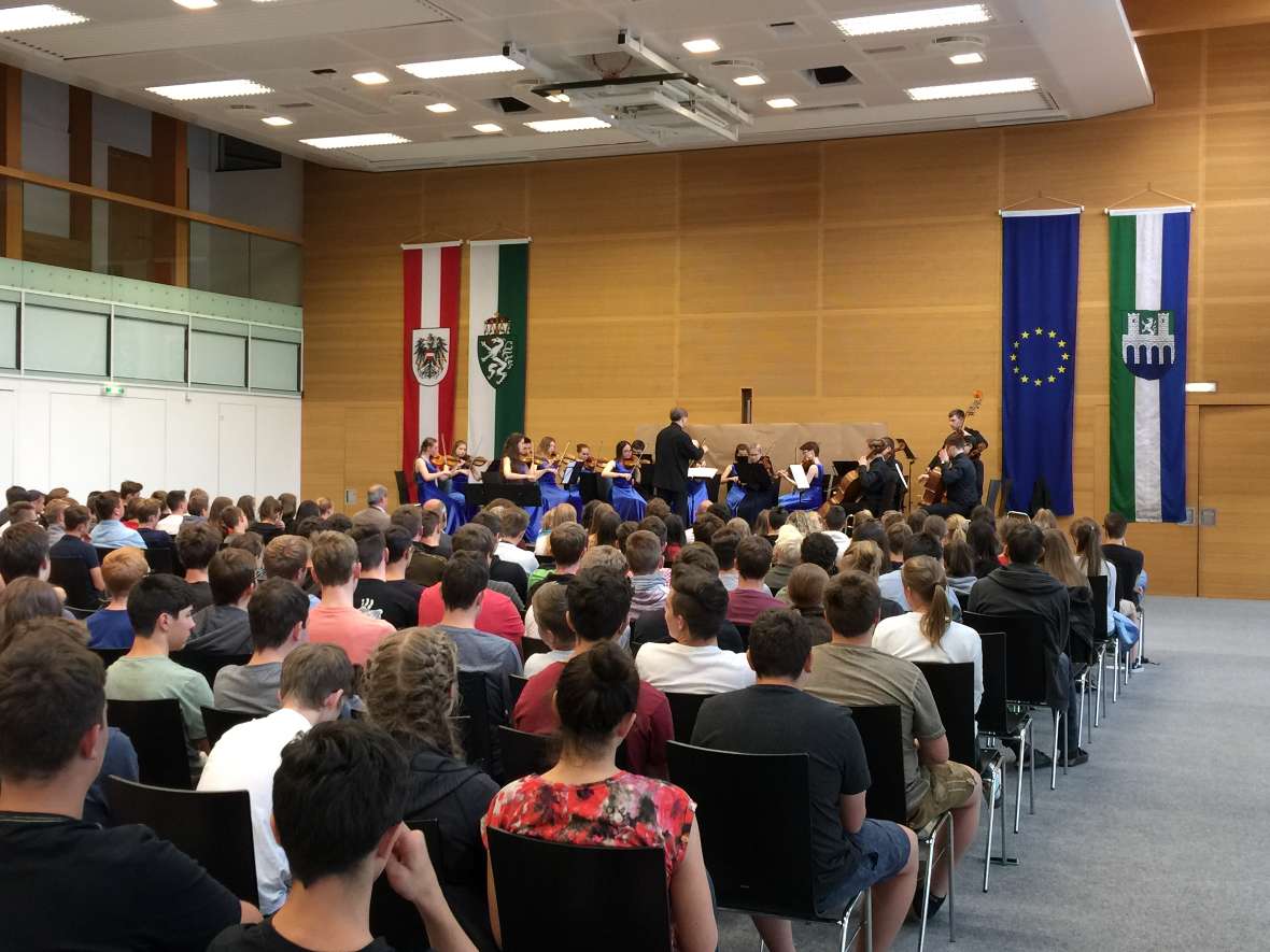 Ein Blick in den Saal