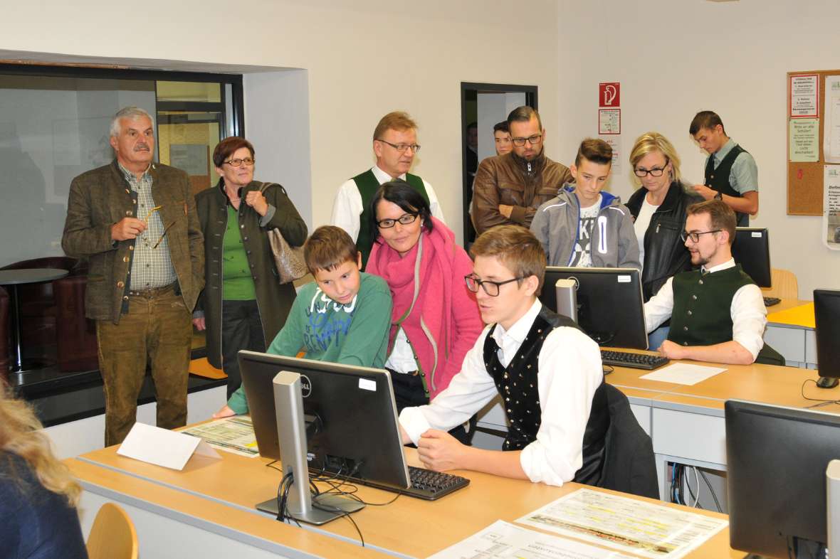 In der Übungsfirma im HTZ