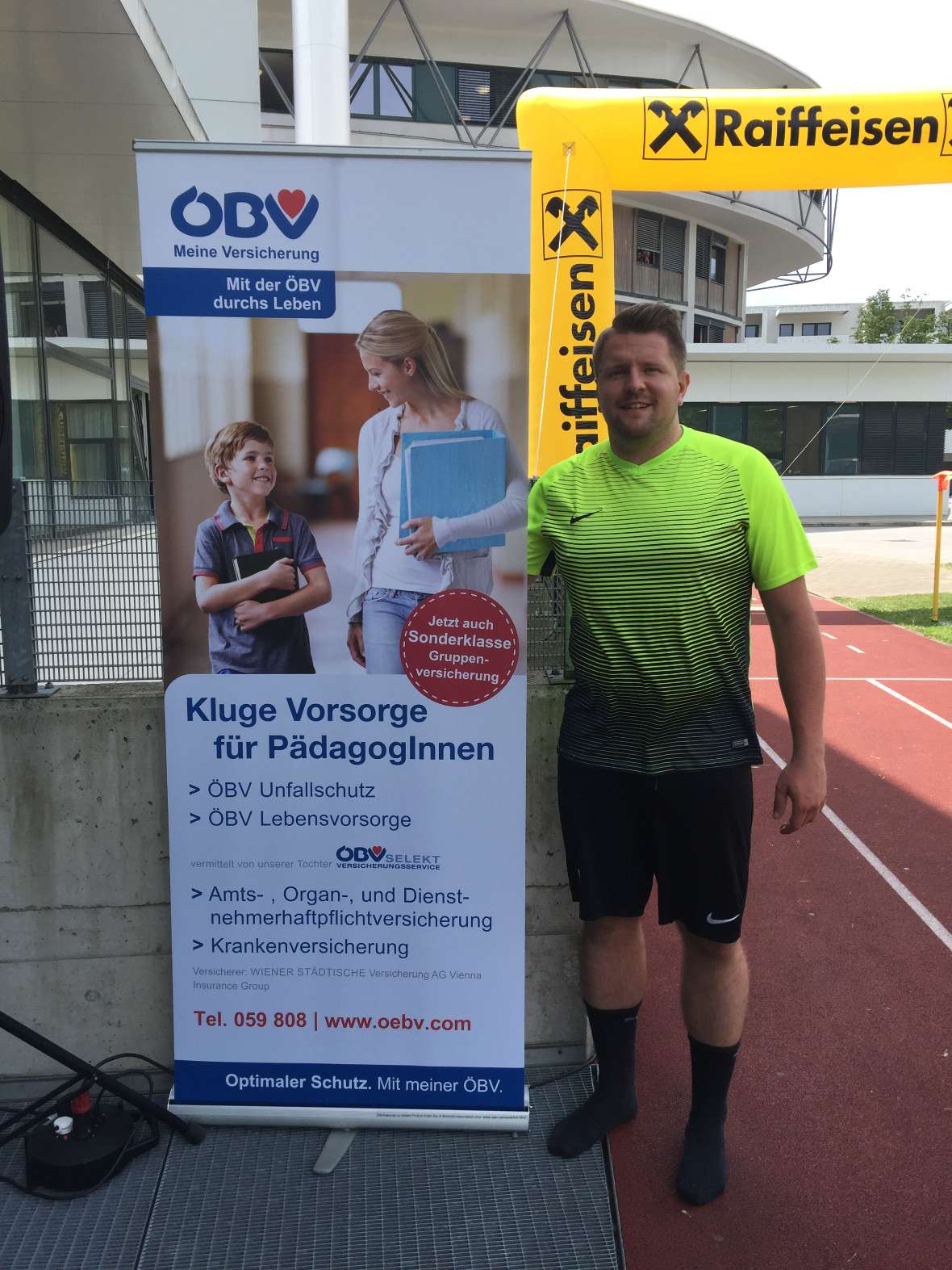 Einer der Organisatoren mit Sponsoring