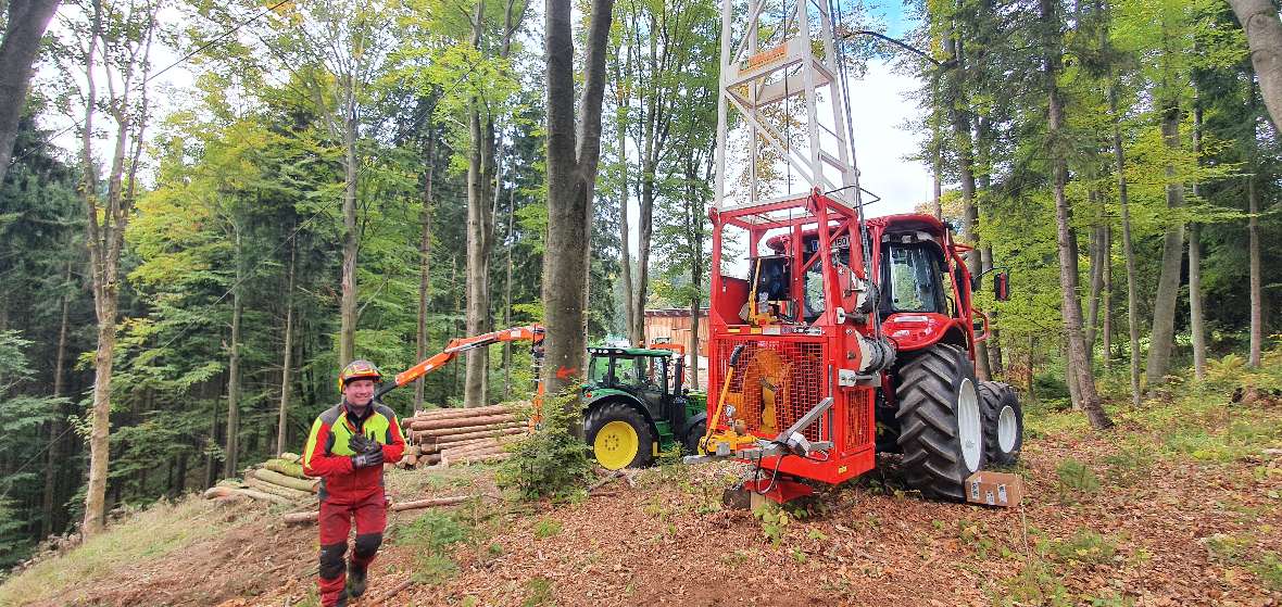 Unser Traktor auf der Fleischhackeralm