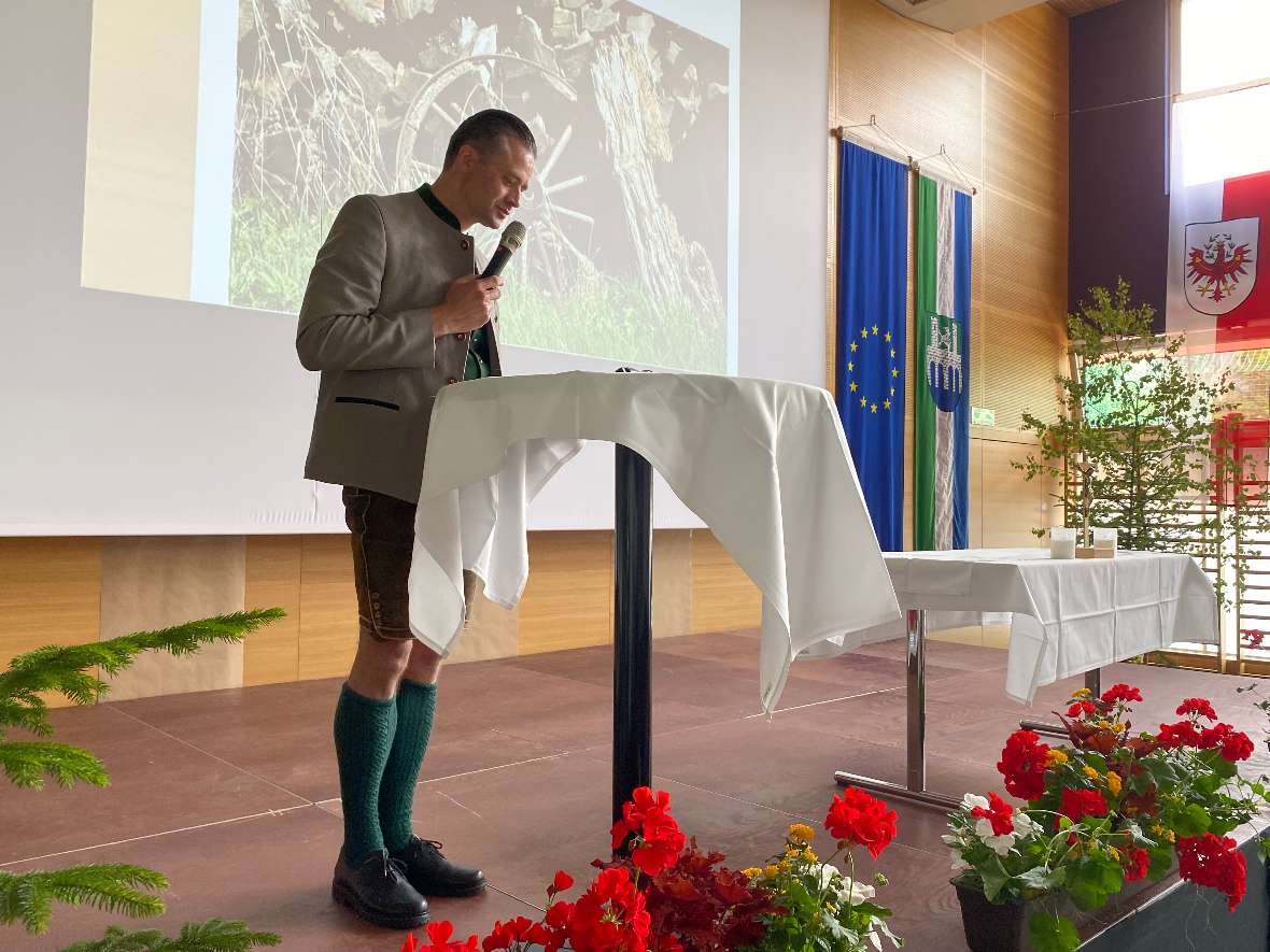 Eröffnungsansprache durch den Direktor